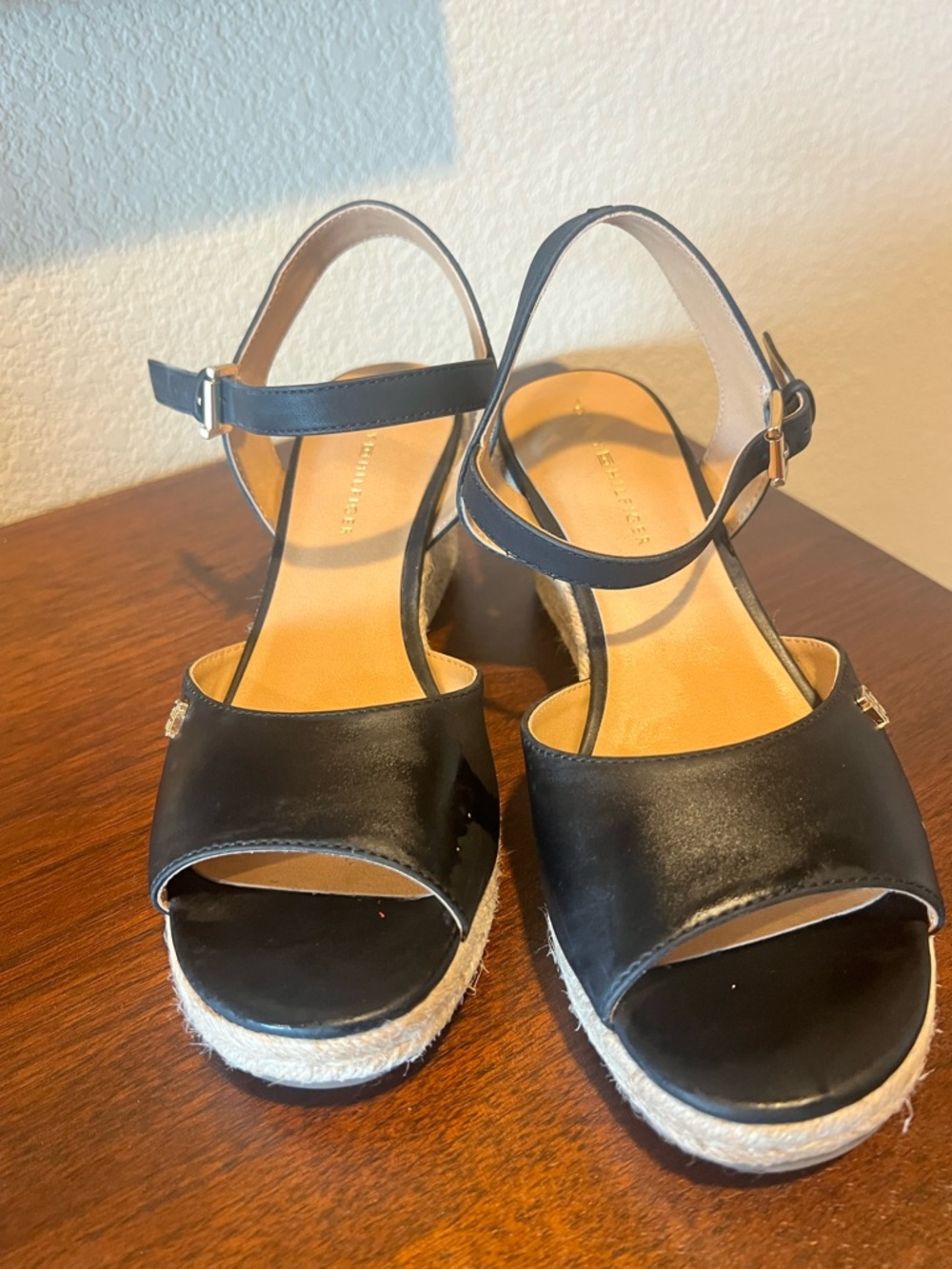 Tommy Hilfiger Black Ankle-Strap Espadrille Wedge Sandals Excellent Condition